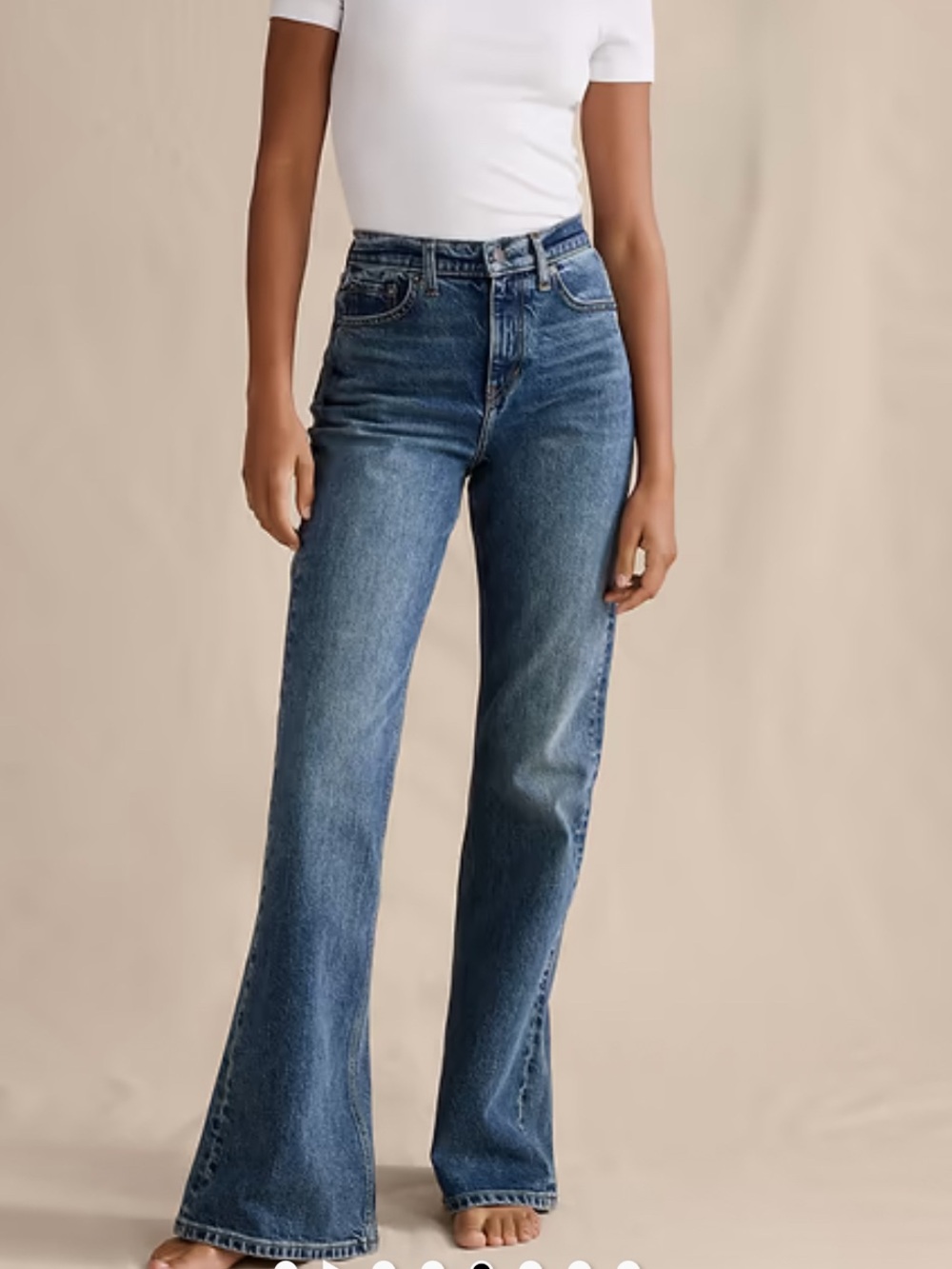 NWT Banana Republic High-Rise Relaxed Bootcut Jeans Size 31
